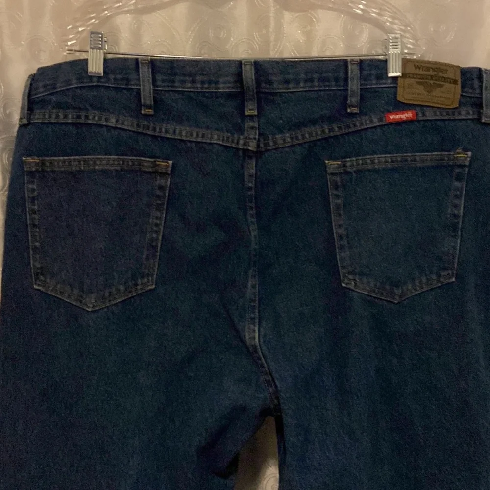 Wrangler Men’s Regular Fit Blue Jeans Size 46x30 💥